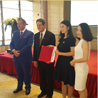 與塞浦路斯總統(tǒng)親切會(huì)晤